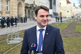 Macinkův výstup v Mnichově sdílel Trumpův syn. „Dav to miloval,“ napsal - Seznam Zprávy